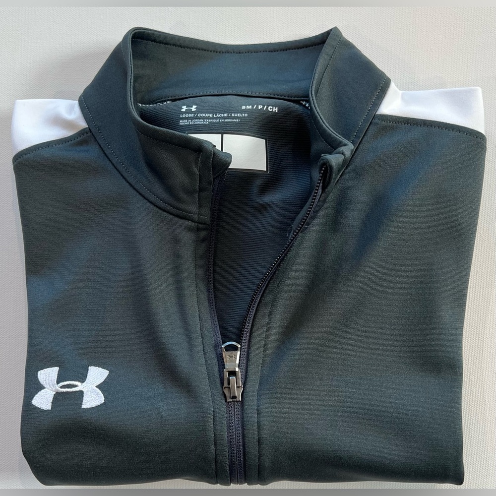 Under Armour RIVAL Relaxed Fit Gray and White Zip-Up Jacket - Picture 13 of 13
